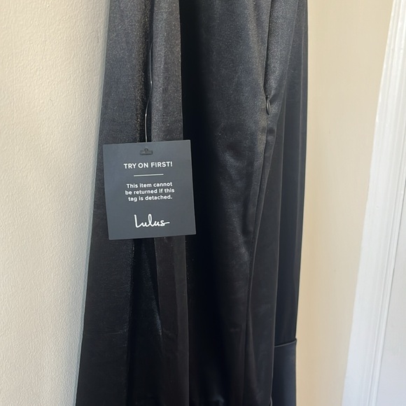 NWT LULUS Contemporary Romance Black Satin Tiered Mermaid Maxi Dress Black XL - Picture 11 of 12